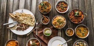 Balti Mutfağı, Kuzey Hindistan ve Pakistan’ın özellikle Kasmir ve çevresinde ortaya çıkan zengin bir yemek kültürünü temsil eder. Bu mutfak, baharatlı et yemekleri, sebzeler ve özel sosların dengeli kombinasyonu ile bilinir. Balti Mutfağı, hem günlük sofralarda hem de özel kutlamalarda geleneksel bir lezzet deneyimi sunar. Konulu bir haber görseli.